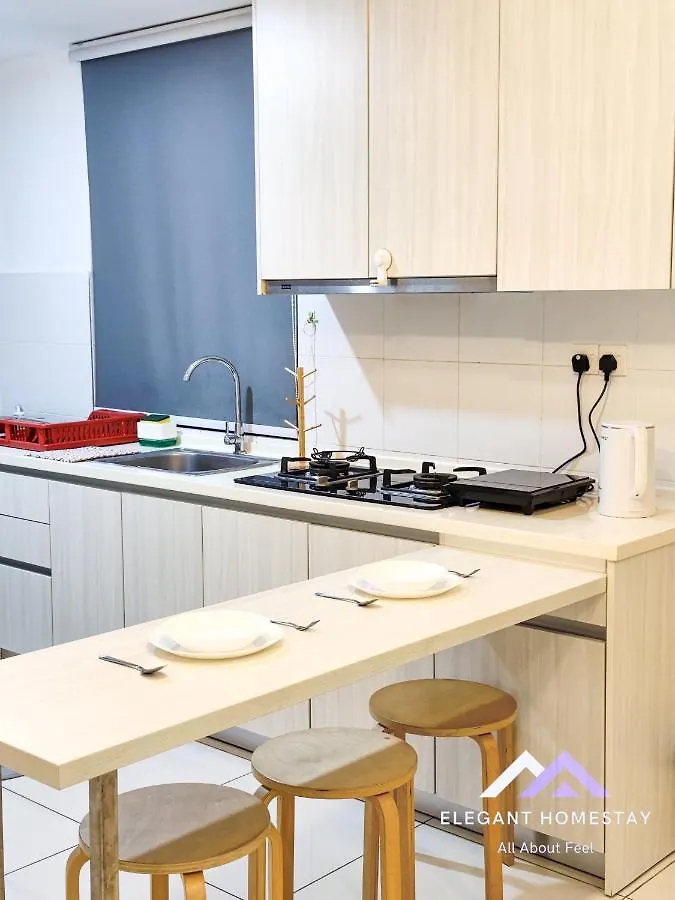 1 Tebrau By Elegant Johor Bahru Apartment 0*,